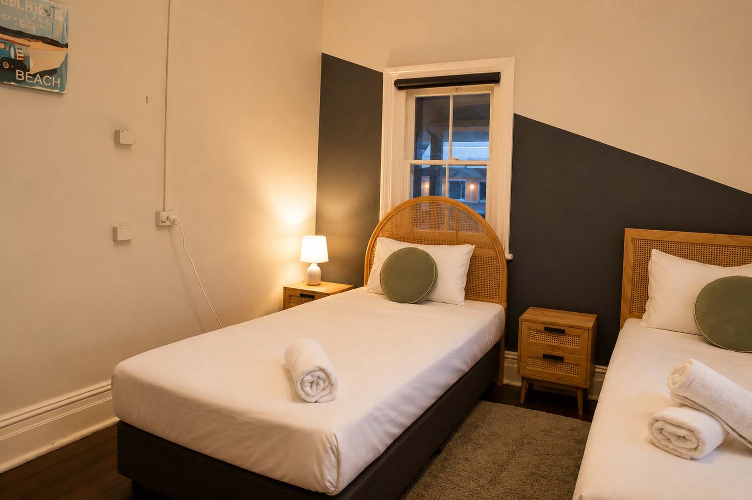 2 beds, Geraldton Shoreline Lodge