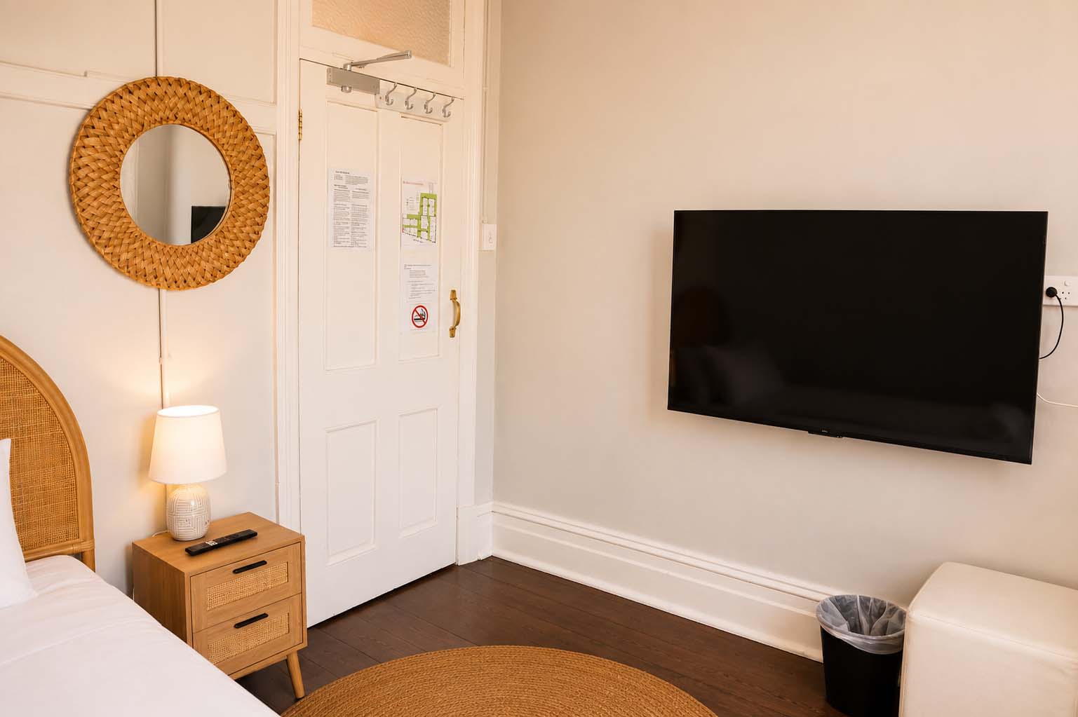 King single, Geraldton Shoreline Lodge